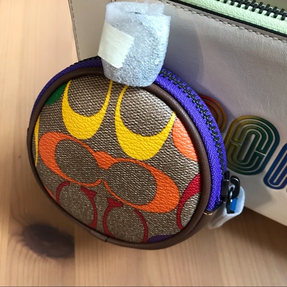 🌈 Coach Holden Crossbody With Rainbow Coin Case *Special Edition* ❤️ - Picture 8 of 14